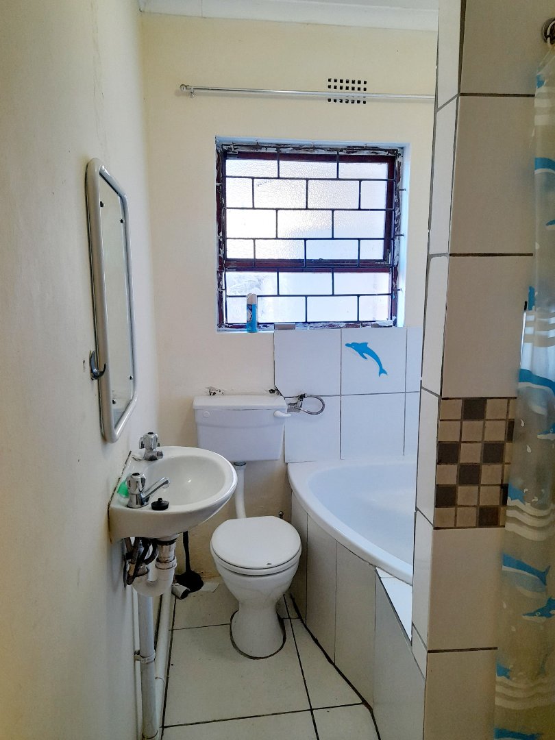 2 Bedroom Property for Sale in Beverly Park Western Cape